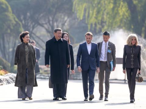 习近平同法国总统马克龙在成都非正式会晤